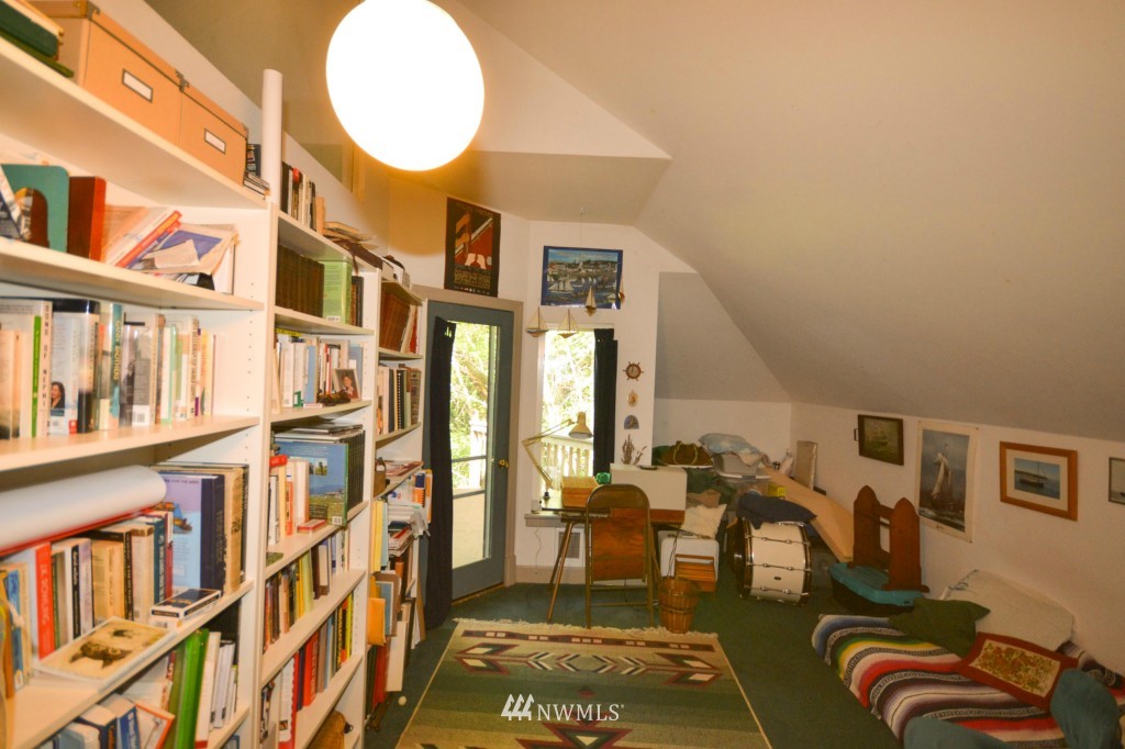 42 Thunder Road Port Townsend, WA 98368 - Photo 15 of 23 Gallery Image 15