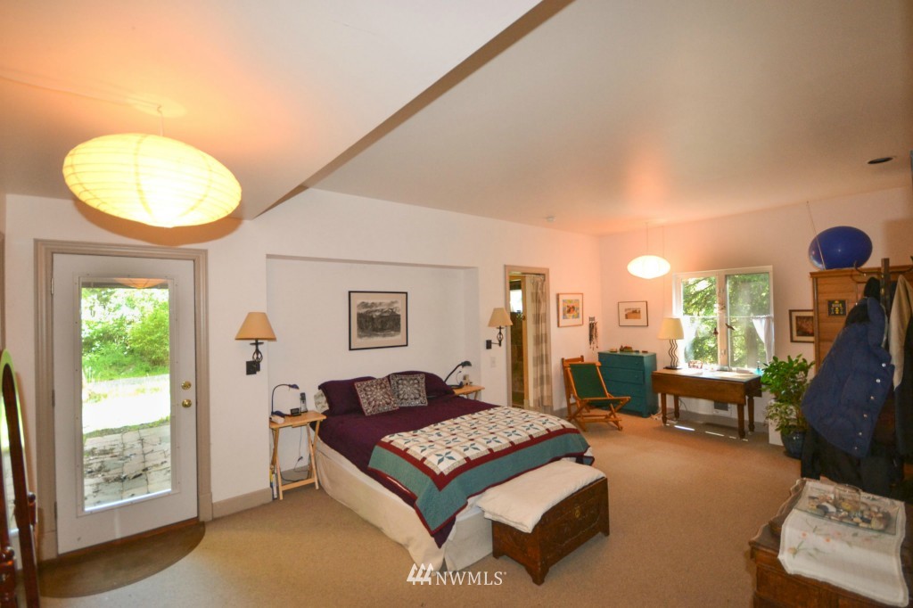 42 Thunder Road Port Townsend, WA 98368 - Photo 9 of 23 Gallery Image 9