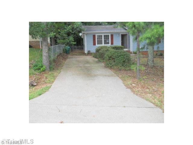 1629 Beaucrest Avenue High Point, NC 27265 - Photo 6 of 7 Exterior Front.