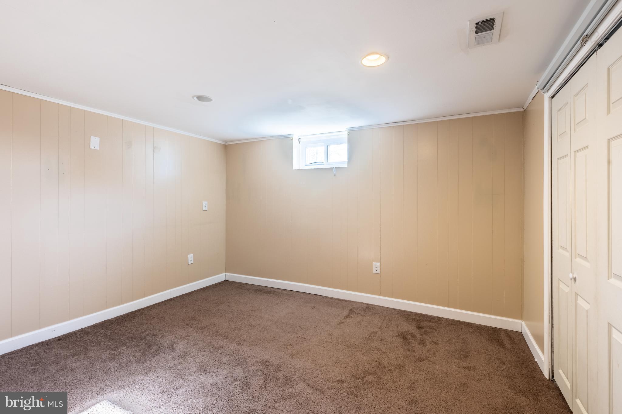 6221 Golden Ring Road Rosedale, MD 21237 - Photo 32 of 46