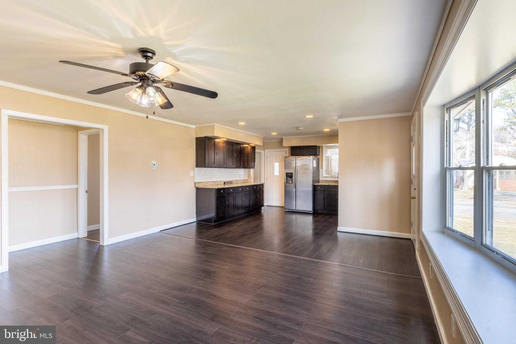 6221 Golden Ring Road Rosedale, MD 21237 - Photo 7 of 46
