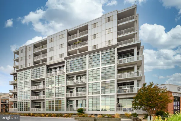 $4,495 | 2772 Lighthouse Point East, Unit 314, Baltimore, MD 21224