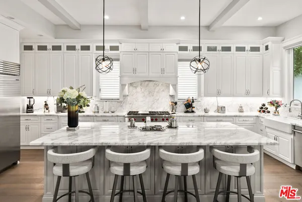 $6,500,000 | 592 30th Street, Manhattan Beach, CA 90266