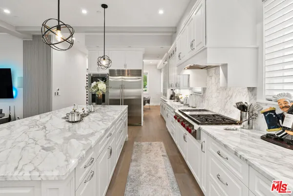 $6,500,000 | 592 30th Street, Manhattan Beach, CA 90266