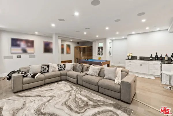 $6,500,000 | 592 30th Street, Manhattan Beach, CA 90266