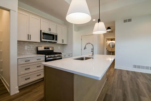 $412,900 | 6439 Railbridge Court Southeast, Unit 23, Caledonia, MI 49316