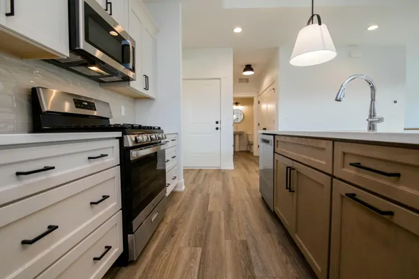 $412,900 | 6439 Railbridge Court Southeast, Unit 23, Caledonia, MI 49316