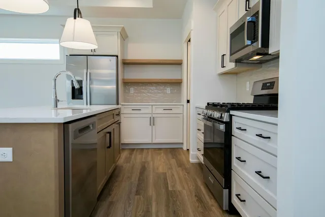 $412,900 | 6439 Railbridge Court Southeast, Unit 23, Caledonia, MI 49316