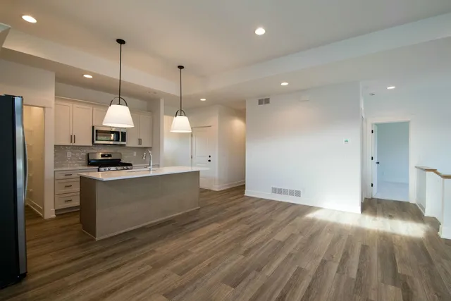 $412,900 | 6439 Railbridge Court Southeast, Unit 23, Caledonia, MI 49316