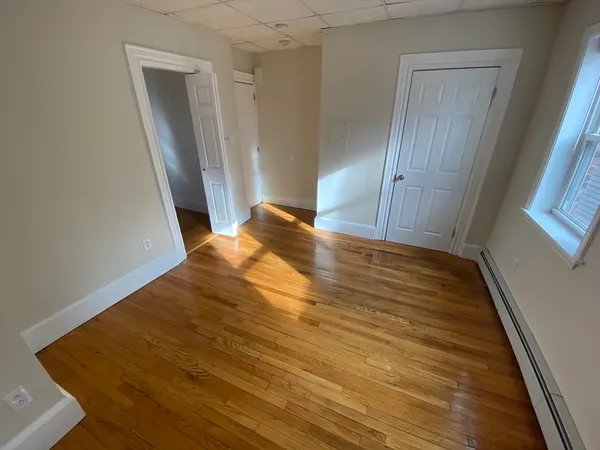 $2,200 | 26 Pinckney Street, Unit 4, Somerville, MA 02145