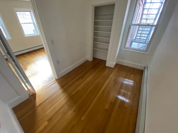 $2,200 | 26 Pinckney Street, Unit 4, Somerville, MA 02145