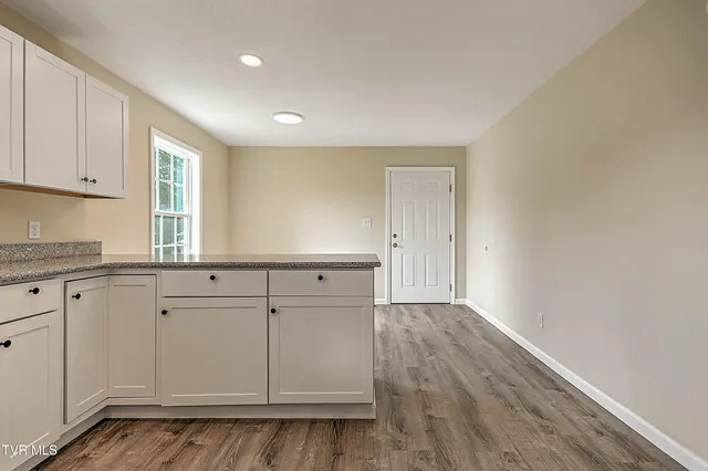 $259,900 | 79 Dorado Bottom Road, Castlewood, VA 24224