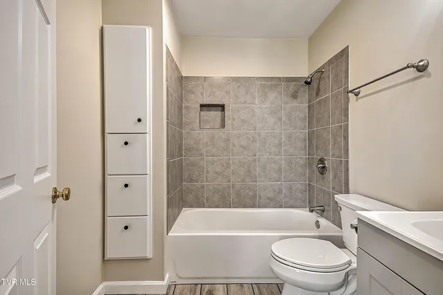 $259,900 | 79 Dorado Bottom Road, Castlewood, VA 24224