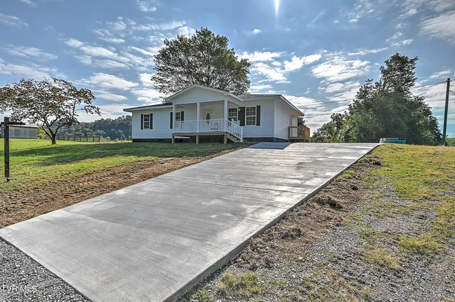 $259,900 | 79 Dorado Bottom Road, Castlewood, VA 24224