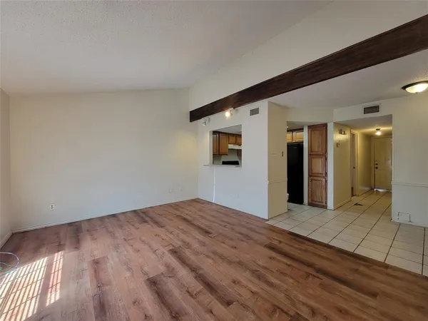 $1,345 | 1324 Bluffview Drive, Unit B, Seagoville, TX 75159