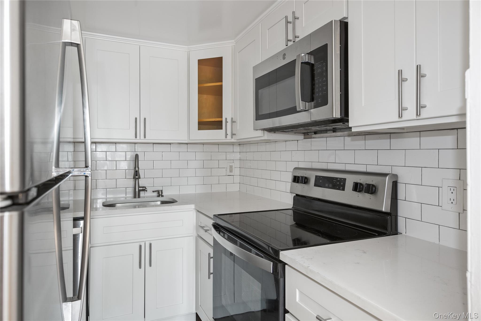 207 Chateau Rive, Unit 207 Peekskill, NY 10566 - Photo 7 of 16