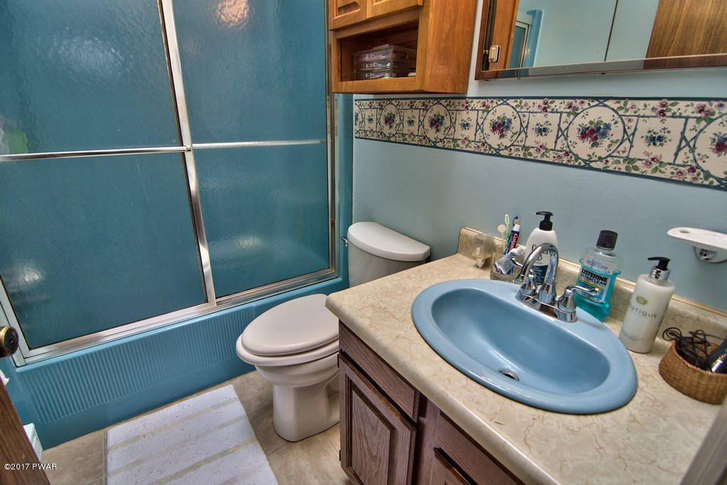 116 Murnin Road Lake Ariel, PA 18436 - Photo 9 of 28 Hall Bath View 2