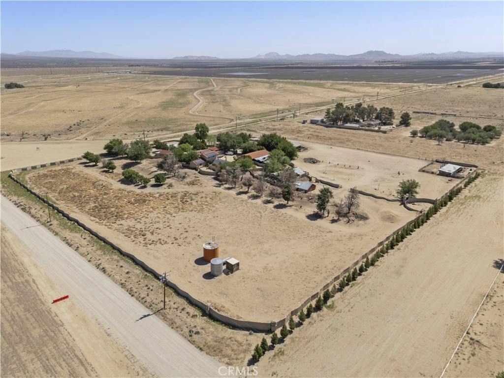 15374 Gaskell Road Rosamond, CA 93560 - Photo 5 of 74