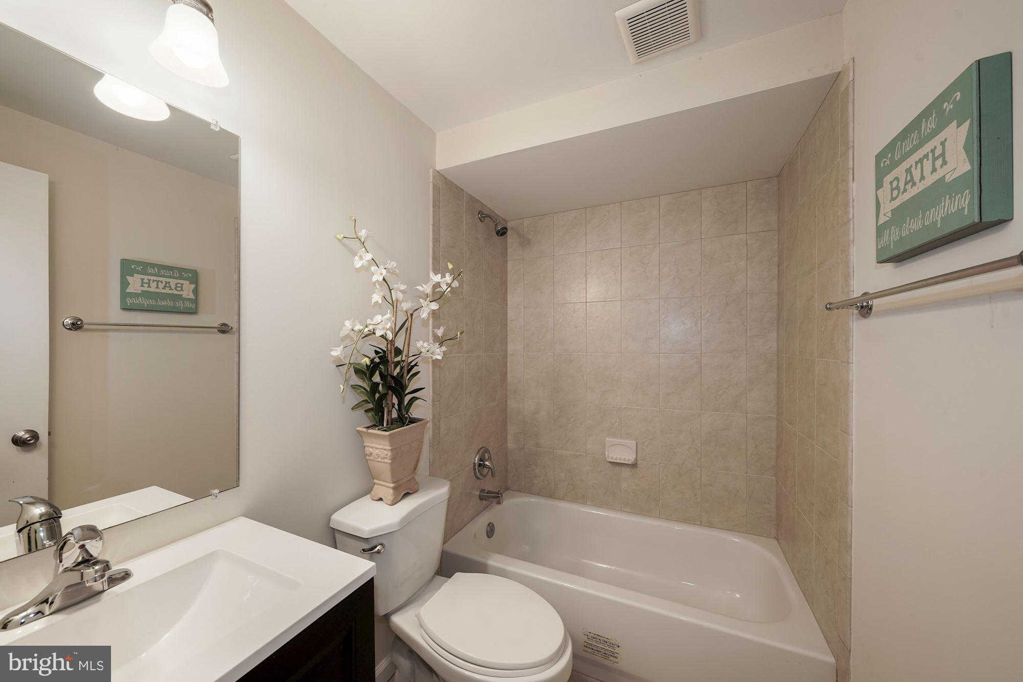 103 Rawlings Road Gaithersburg, MD 20877 - Photo 22 of 37 Full bath on lower level