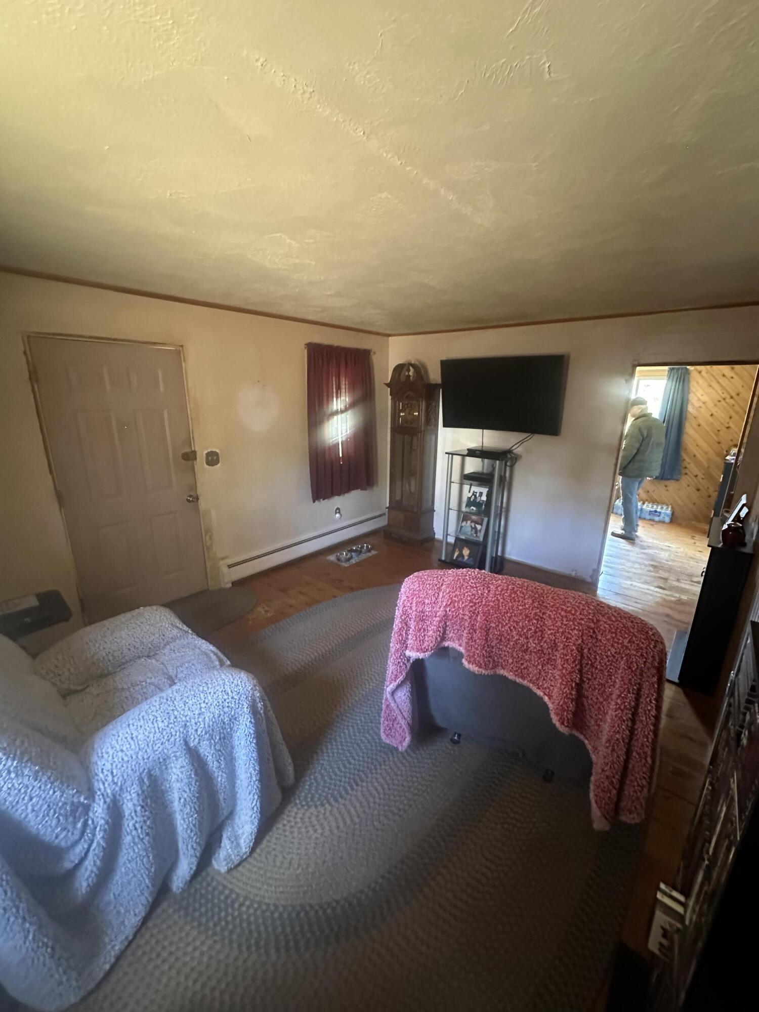 39 Airport Road Brownville, ME 04414 - Photo 15 of 33 EE8433B4-2A1D-4A7A-A327-56234CED2885