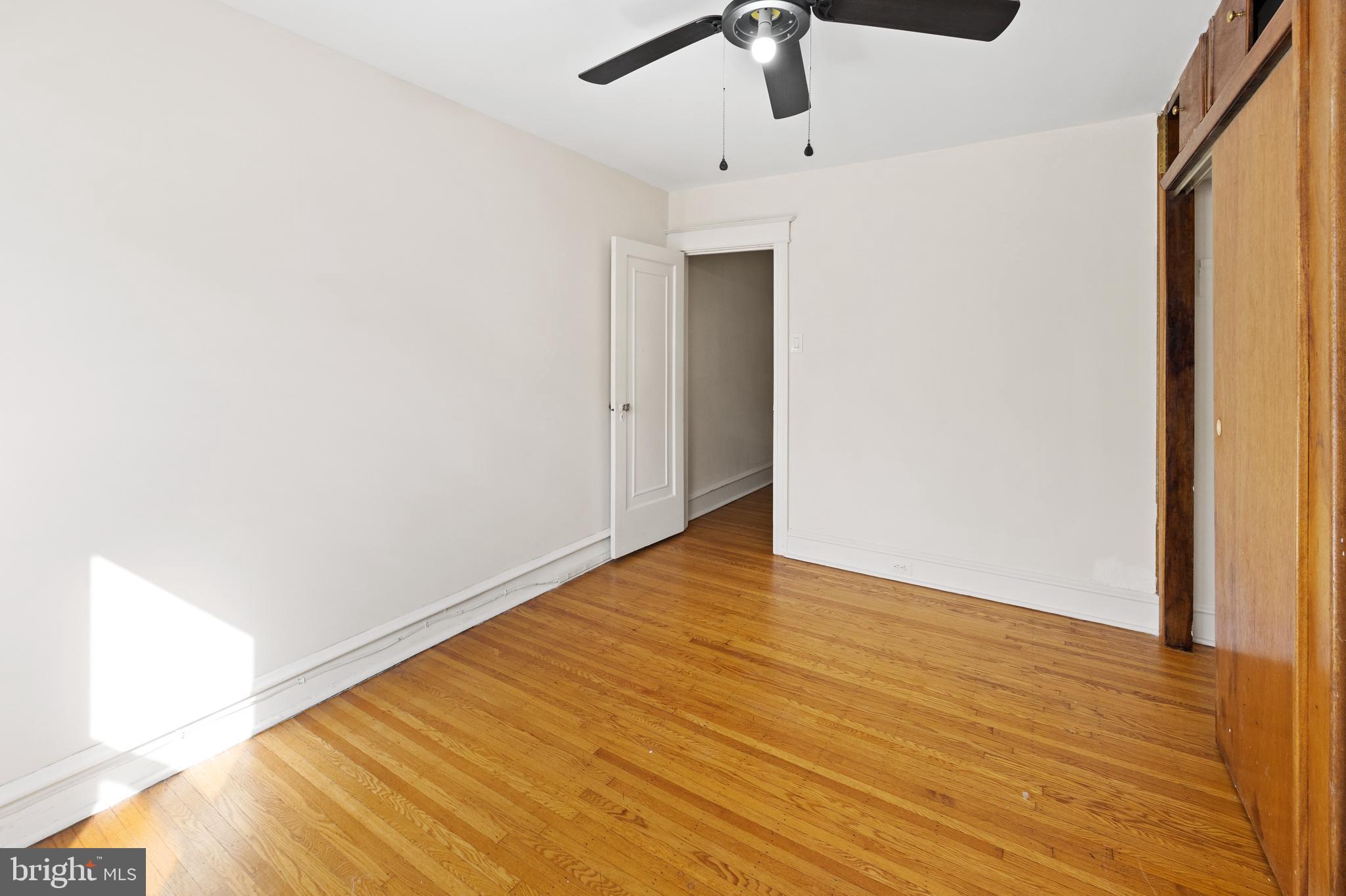 7272 Calvin Road Upper Darby, PA 19082 - Photo 23 of 32