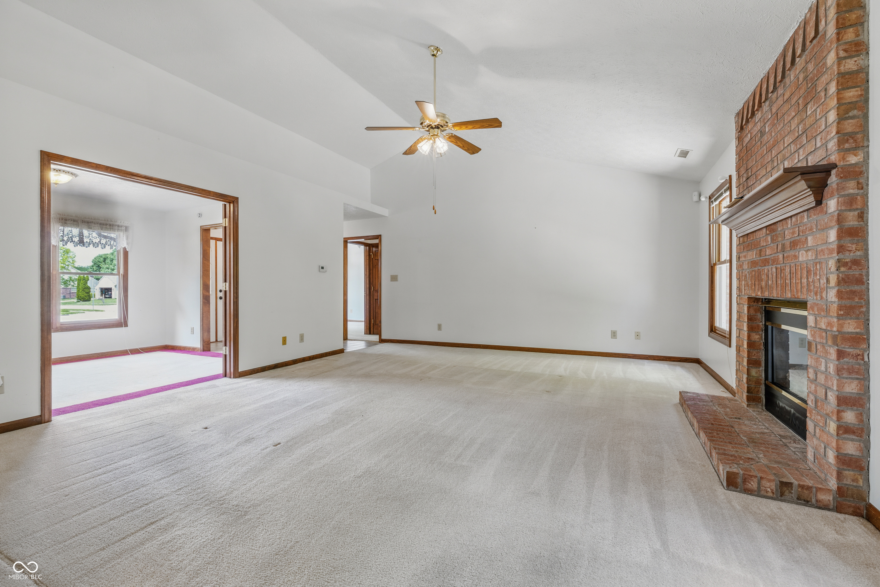 959 Harvest Ridge Drive Avon, IN 46123 - Photo 4 of 20