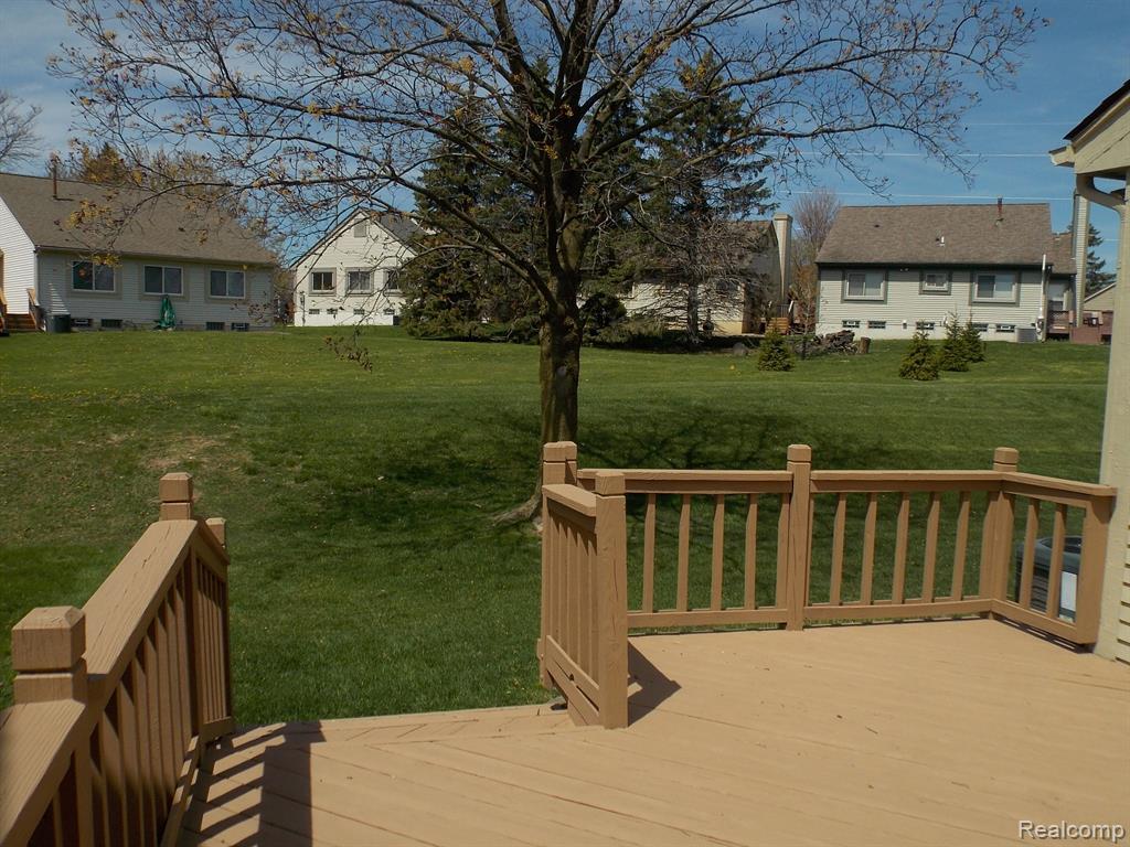 1580 Colony Drive Rochester Hills, MI 48307 - Photo 23 of 28