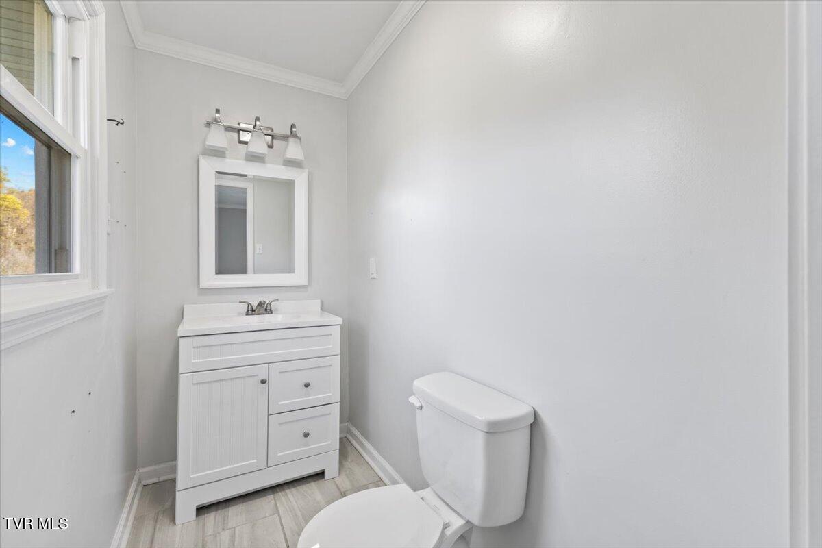 2428 Bob Little Road Elizabethton, TN 37643 - Photo 20 of 52 23-128A6721