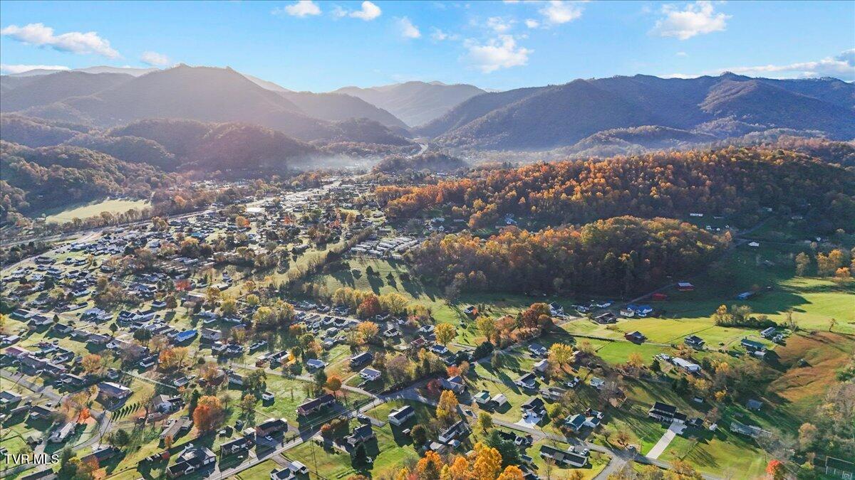 2428 Bob Little Road Elizabethton, TN 37643 - Photo 45 of 52 45-DJI_20241106082310_0205_D