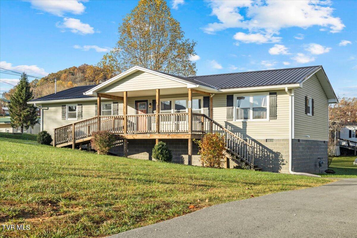 2428 Bob Little Road Elizabethton, TN 37643 - Photo 51 of 52 51-128A6629