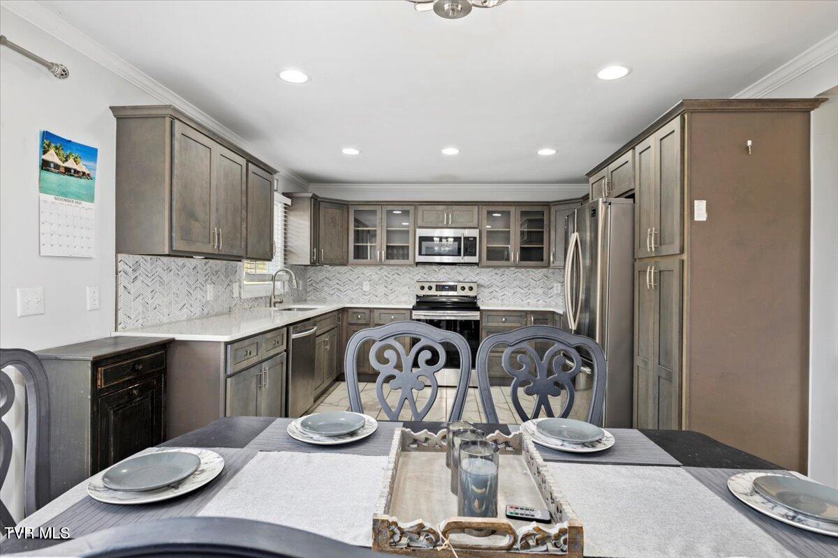 2428 Bob Little Road Elizabethton, TN 37643 - Photo 7 of 52 16-128A6696