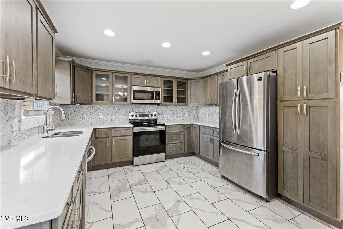 2428 Bob Little Road Elizabethton, TN 37643 - Photo 8 of 52 17-128A6700-2