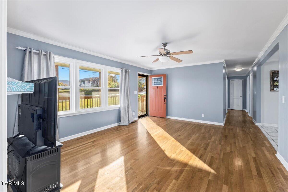 2428 Bob Little Road Elizabethton, TN 37643 - Photo 10 of 52 10-128A6682