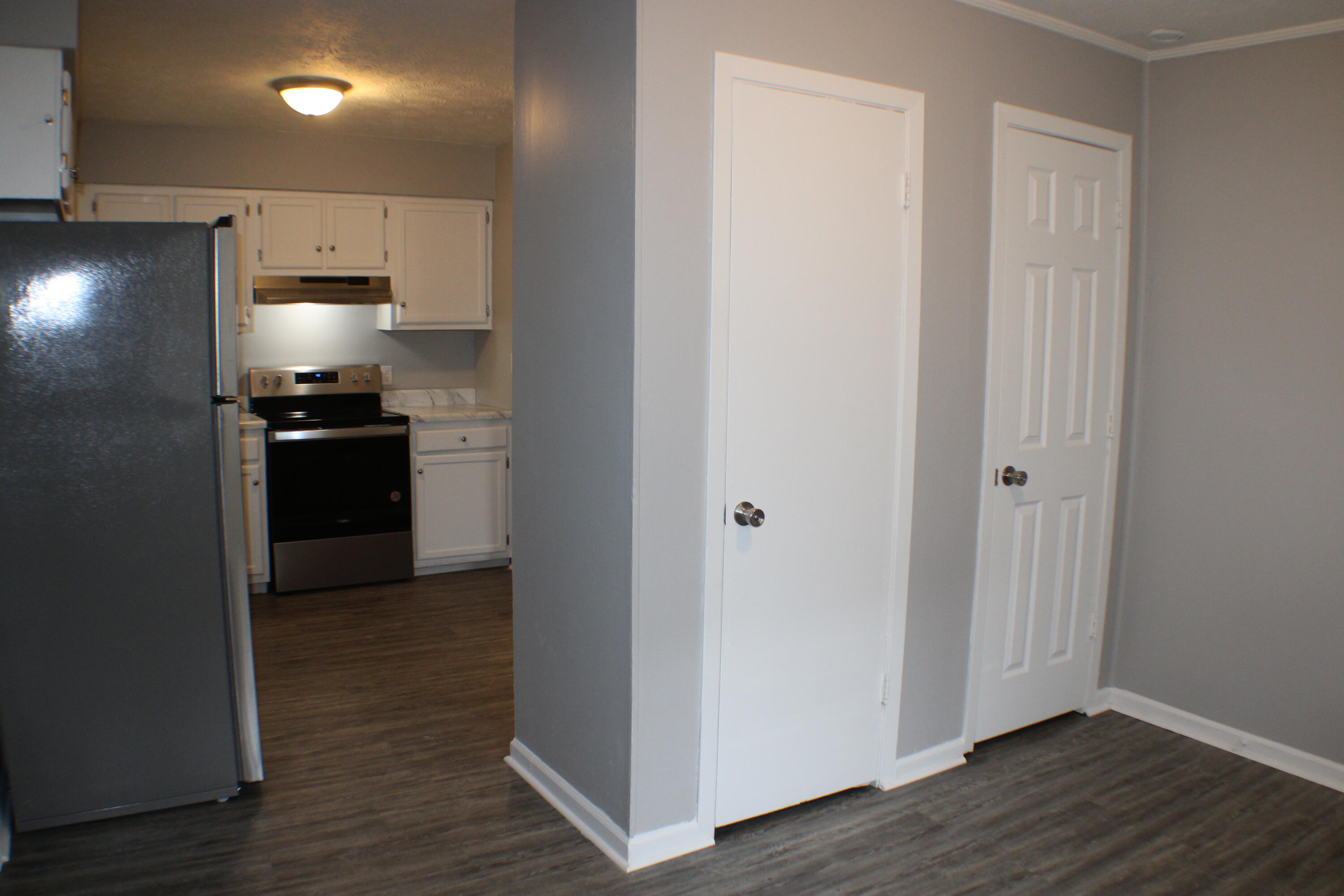 114 East Rochester Avenue Middlesboro, KY 40965 - Photo 14 of 14 IMG_2212