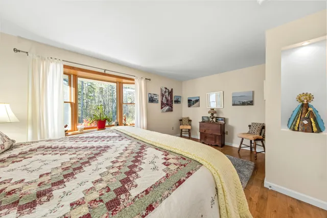 $599,900 | 105 South South Shore Drive, Owls Head, ME 04854