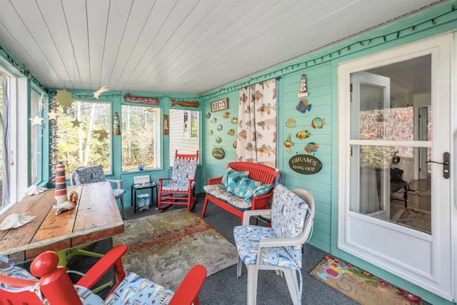 $599,900 | 105 South South Shore Drive, Owls Head, ME 04854