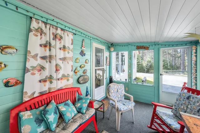 $599,900 | 105 South South Shore Drive, Owls Head, ME 04854