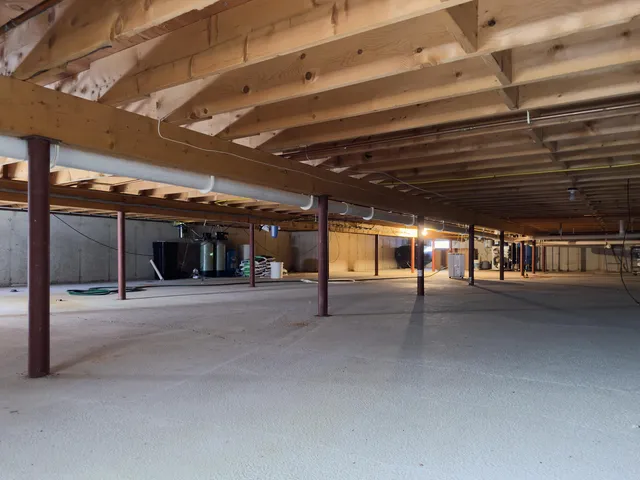 $599,900 | 105 South South Shore Drive, Owls Head, ME 04854