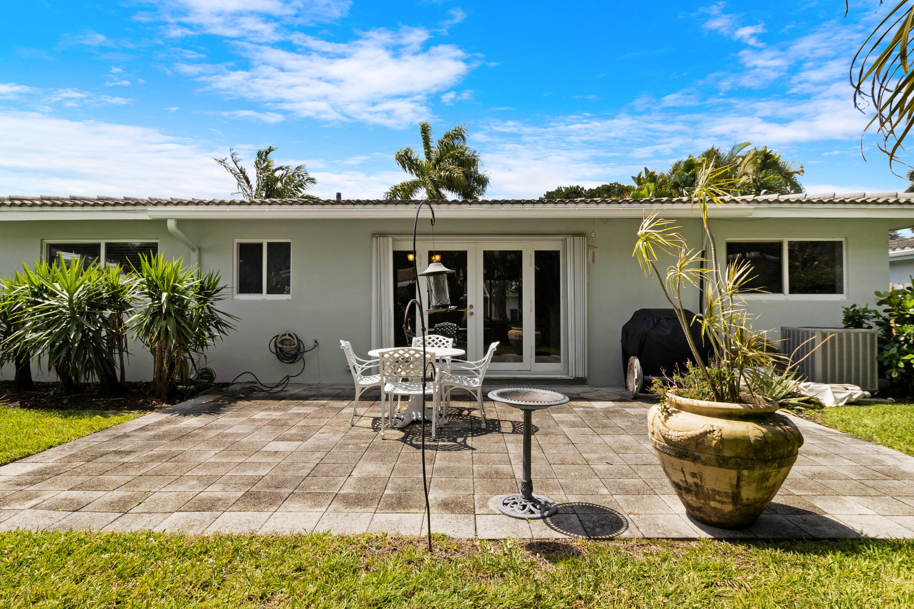 1911 Northeast 27th Street Lighthouse Point, FL 33064 - Photo 26 of 34 accutour_01 1911-ne-27th-st -031