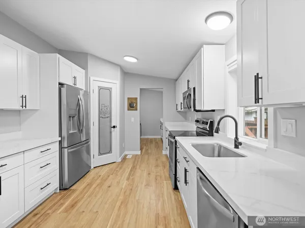 $575,000 | 20500 32nd Drive Southeast, Bothell, WA 98012