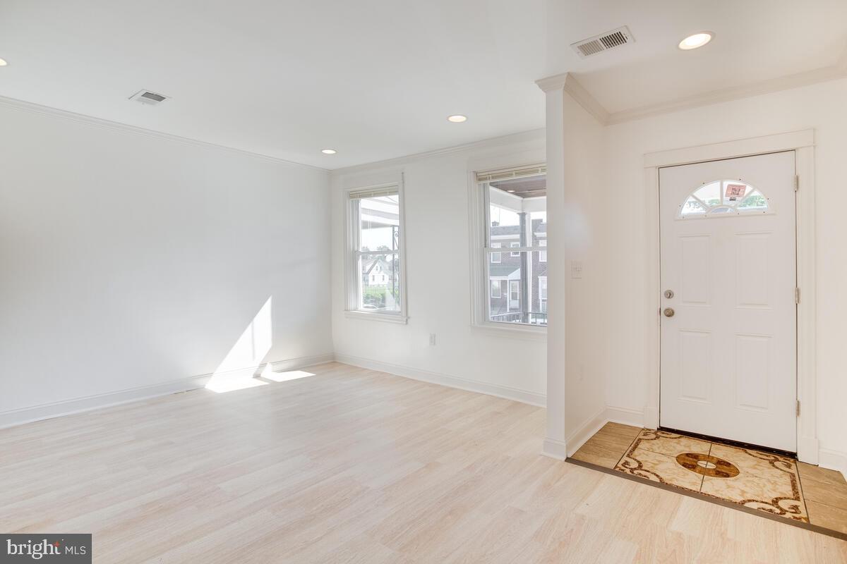 3609 Chesterfield Avenue Baltimore, MD 21213 - Photo 12 of 41