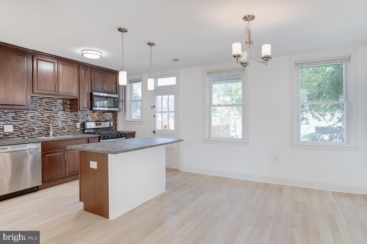 3609 Chesterfield Avenue Baltimore, MD 21213 - Photo 13 of 41