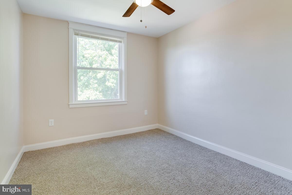 3609 Chesterfield Avenue Baltimore, MD 21213 - Photo 27 of 41