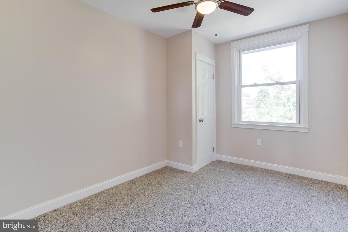 3609 Chesterfield Avenue Baltimore, MD 21213 - Photo 29 of 41