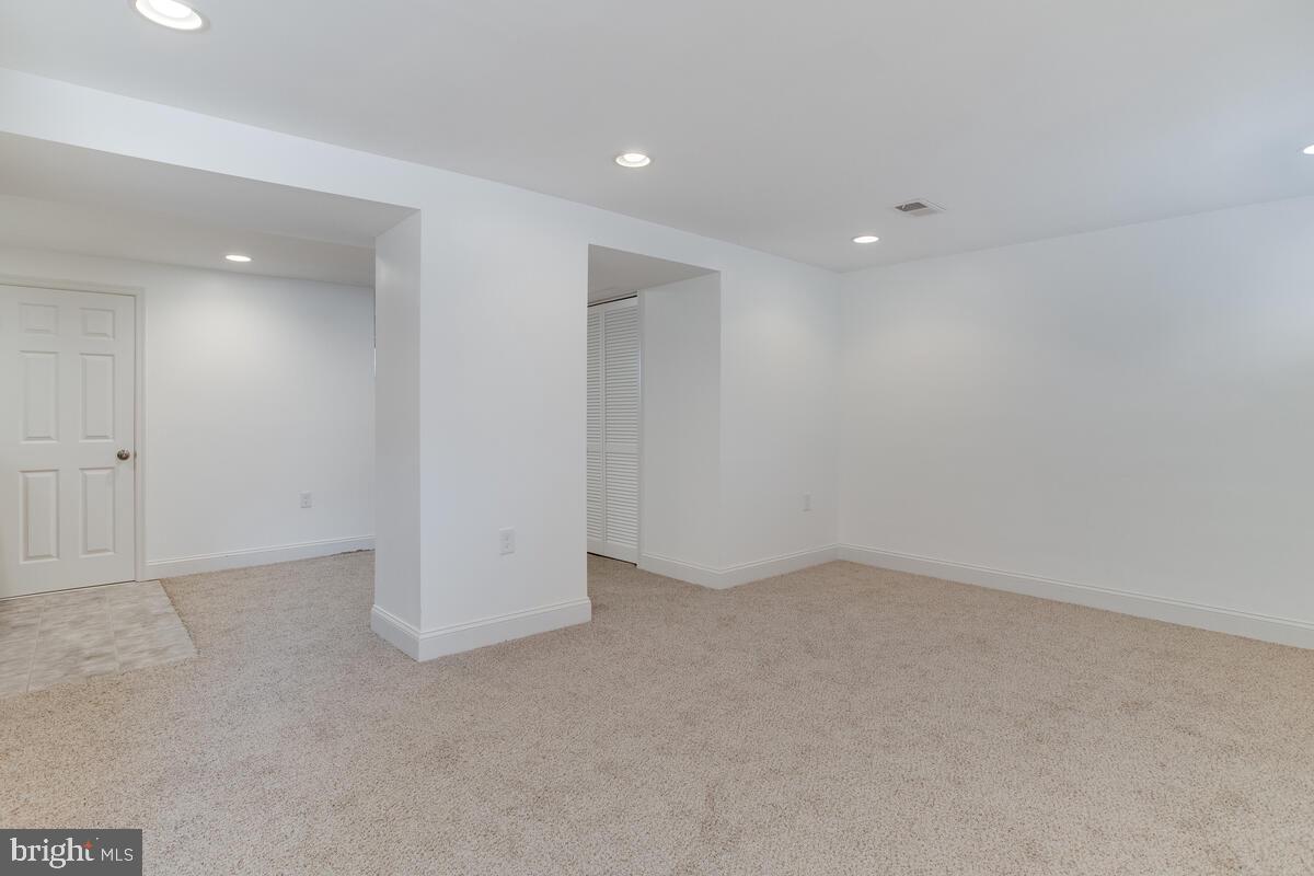 3609 Chesterfield Avenue Baltimore, MD 21213 - Photo 31 of 41