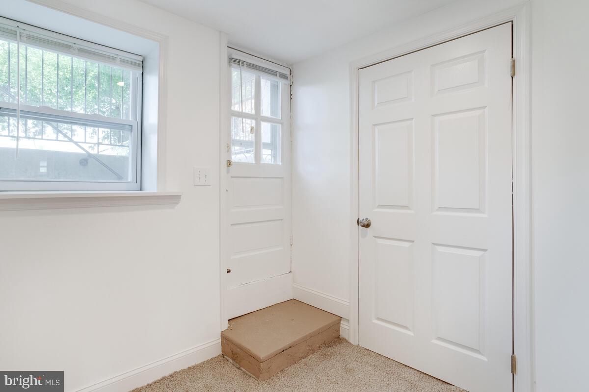 3609 Chesterfield Avenue Baltimore, MD 21213 - Photo 35 of 41