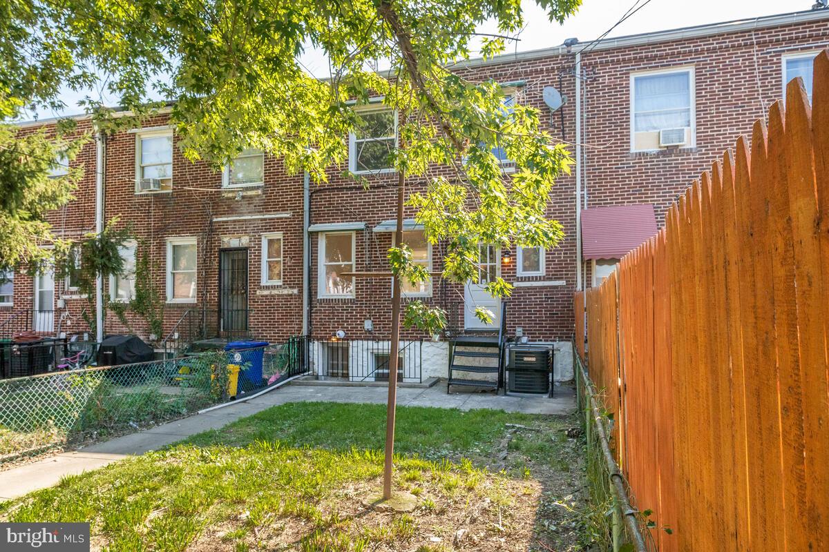 3609 Chesterfield Avenue Baltimore, MD 21213 - Photo 38 of 41