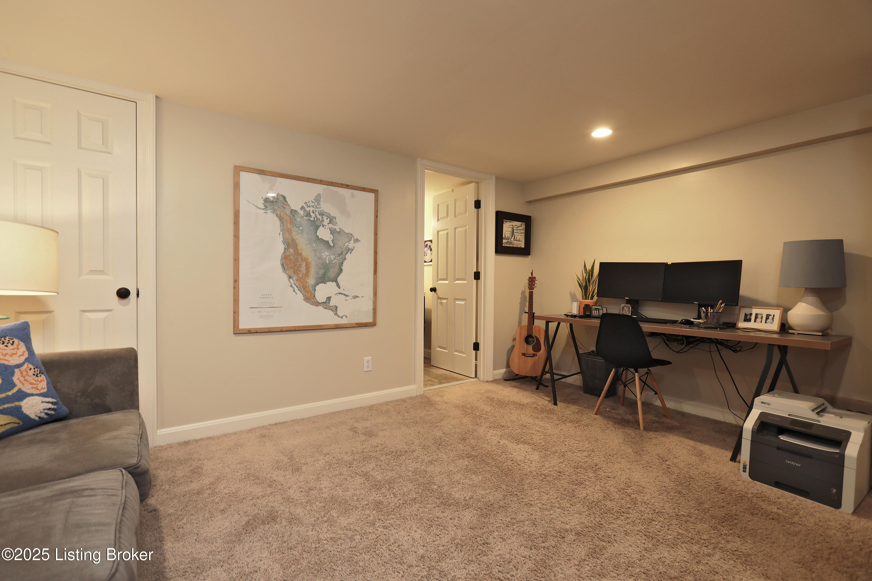 2001 Round Ridge Road Louisville, KY 40207 - Photo 58 of 89 2001_Round_Ridge_075