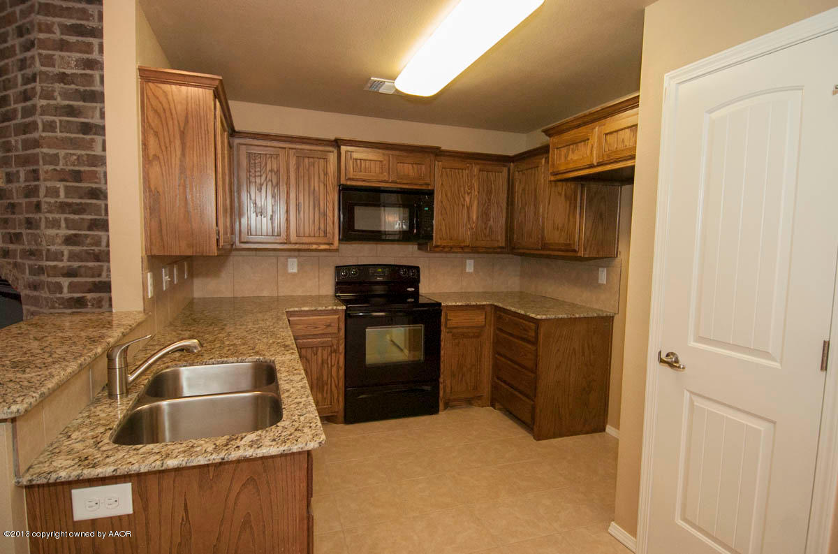 4524 Ida Louise Court Amarillo, TX 79110 - Photo 6 of 18 KITCHEN VIEW 2