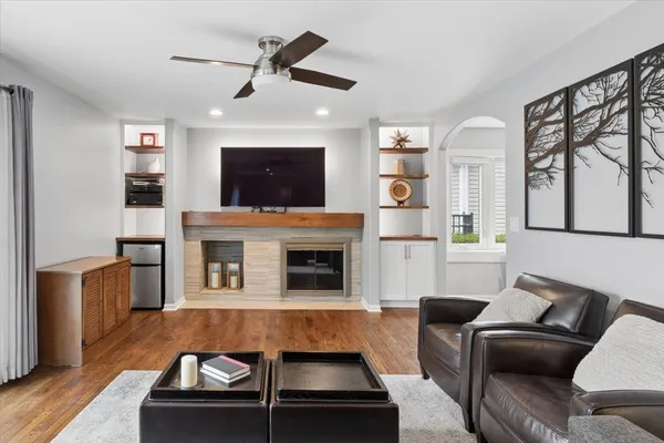 $620,000 | 6644 Stowe Court, Lisle, IL 60532